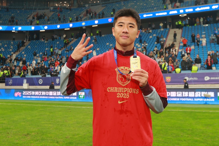 海港官方：原一线队球员，33岁李圣龙新赛季将随海港B队征战中乙