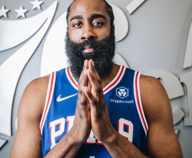 B体育官方-哈登交易后首度接受采访 暗贬篮网并称将全力冲冠